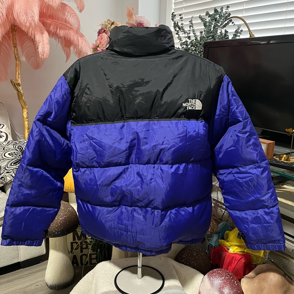 North Face Packable Jacket - Picture 3 of 8